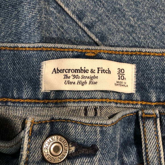 Abercrombie and Fitch The 90’s Straight Ultra High Rise Jeans - Picture 3 of 8